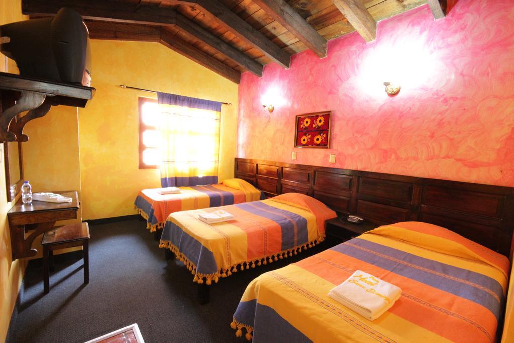 Hotel Plaza Santo Domingo San Cristóbal de Las Casas Zimmer foto